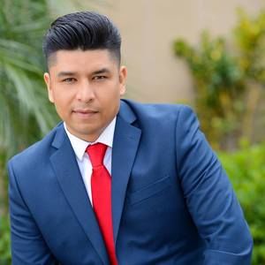 Meet your Posher, Johnny